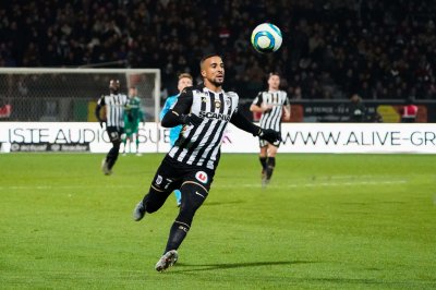 عليوي وعبد الحميد وجها لوجه