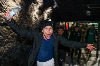 حارث سجل وقاد شالك للتأهل العسير