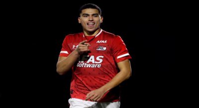 هل يسير نجم ألكمار على خطى الإدريسي ويختار المغرب؟