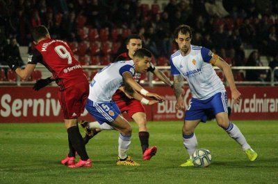 يميق يوقف الديبور ويطارد المتصدر