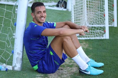 إتفاق مبدئي بين زهير فضال والخفافيش