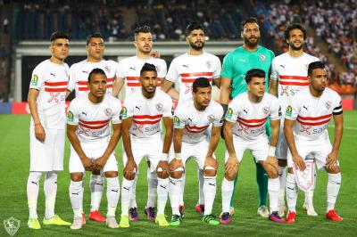 لاعبو نادي الزمالك المصري يهددون بعدم السفر إلى تونس بسبب المستحقات