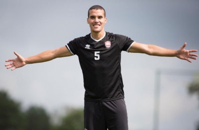 السباحة ضمن البرنامج التدربي للداودي