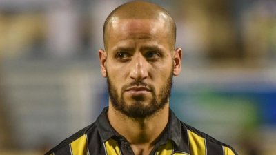 الأحمدي حائر بين التمديد مع الإتحاد وعروض هولندا