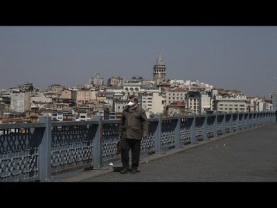 شاهد: على غير العادة السكون يخيم على إسطنبول بسبب تفشي كورونا