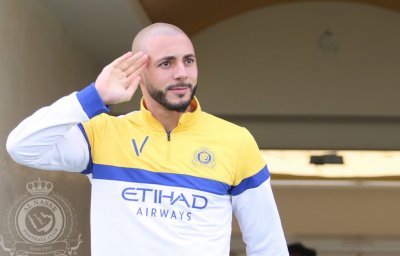 امرابط باق مع النصر لموسم اخر