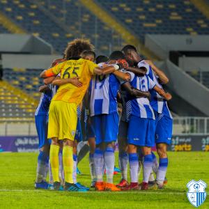 اتحاد طنجة يخفض أجور لاعبيه