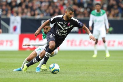 من يريد شراء ايت بناصر؟