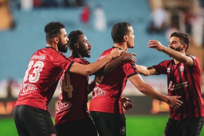 الرائد يرغب في استمرار فوزير والداودي