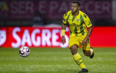 فهد موفي: قلبي وعقلي مع الأسود.. وقعت ضحية أكذوبة!؟