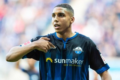 الصابيري يتمسك بالأمل للبقاء بالبوندسليغا