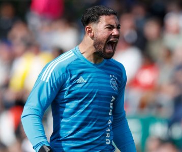 لمعاش يغادر أجاكس نحو الدرجة الثانية