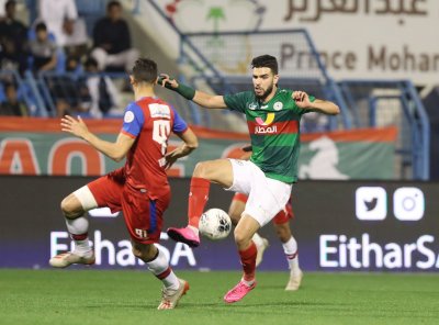 هل يشارك أزارو في وديات الإتفاق؟