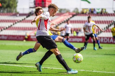 بوزيدي ديوري.. مارد قصراوي يتألق باشبيلية