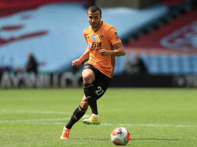 سايس ضمن  الثلاثي المتميز !