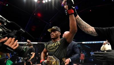 عثمان يتفوق على ماسفيدال في منافسات  UFC  بأبوظبي