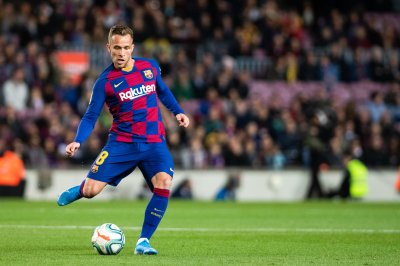 ارتور الغائب عن استئناف تدريبات برشلونة يواجه العقوبة