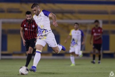 فوزير يتفوق على حمد الله