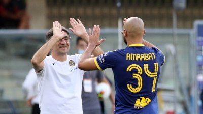 أمرابط ينافس رونالدو على أفضل لاعب بالكالتشيو