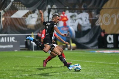 رئيس أونجي يكشف سبب غياب رشيد عليوي عن الفريق