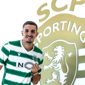 شرطة إشبيلية تعترض فضال وتدينه !!