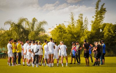 المغرب الفاسي يعلن إقالة المدرب الجعواني