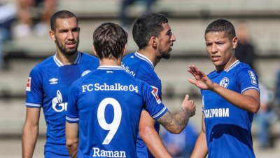 حارث وبوجلاب يدشنان موسمهما بهدفين