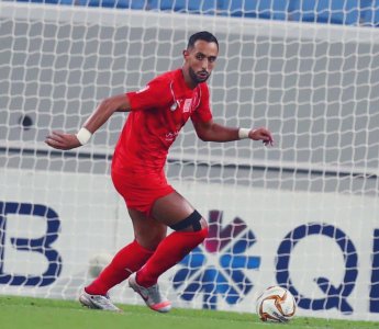 بنعطية يعود اليوم لتعزيز صفوف الدحيل