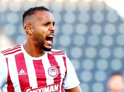 العرابي يريد لقبا ثانيا