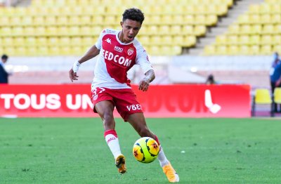 المغربي سفيان يتالق في أول ظهور كرسمي أمام نانط