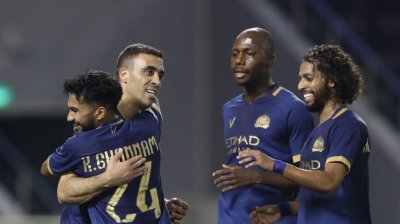 حمدالله وحده هزم اصفهان ويقود النصر للصدارة