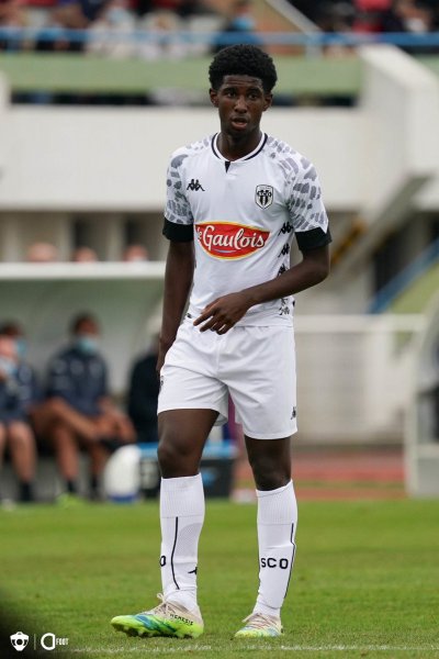 علي شو يعاين إنهيار أونجي أمام مونبوليي