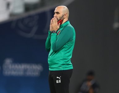 الركراكي يودع بنعطية والدحيل