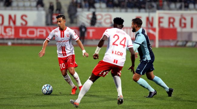 أمين باسي تلقى الضربة