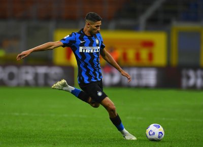 هل يحصل حكيمي على الرسمية؟