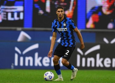 اشادة كبيرة بحكيمي وهذه أرقامه في مباراة أمس