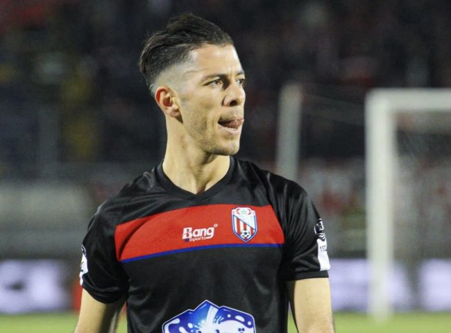 جزئيات بسيطة تفصل نجم المغرب التطواني عن الوداد