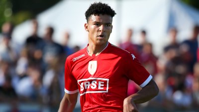 مايي وناديه سان تروند يعجزان عن الفوز