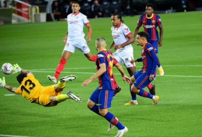 بونو اوقف زحف البارصا