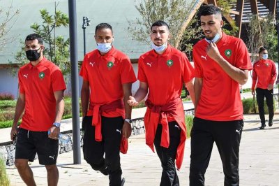 جولة صباحية لأسود الأطلس بمركز محمد السادس لكرة القدم