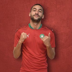 زياش في كرسي الإحتياط