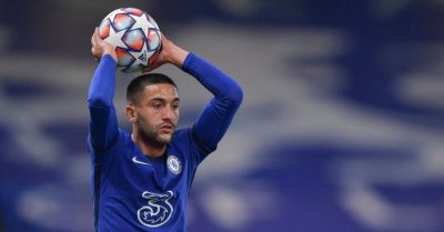 زياش لن يبدأ مباراة المانشستر رسميا !