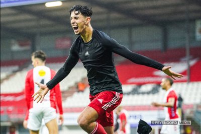 بنيس يطل بأول اضاءة احترافية بفاينورد