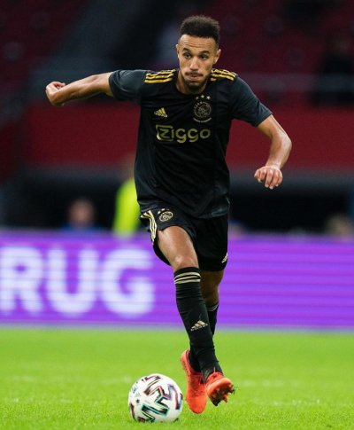 مزراوي مع أجاكس في الدنمارك رغم مشاكله في الكاحل