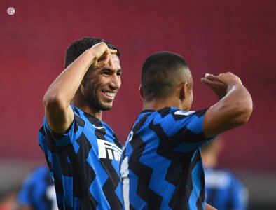 17 لاعب من بينهم حكيمي غادروا إنتر ميلان!