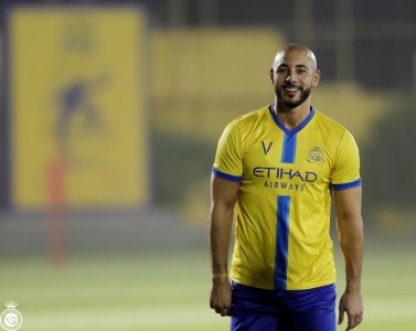 أمرابط يمنح الأولوية للنصر