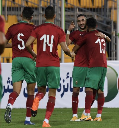 الجالية بالكامرون ساندت الأسود  رغم   كورونا 