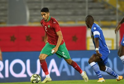 هل فعلا يصلح أشرف حكيمي كلاعب جناح؟