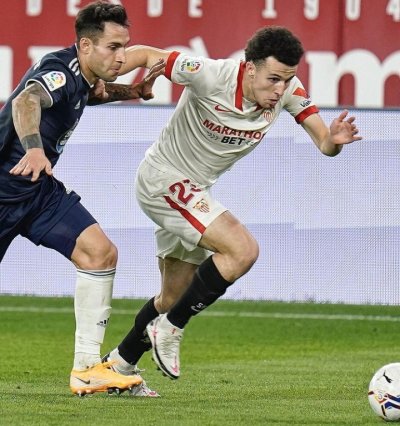 أسامة الإدريسي قدم إشارات الجاهزية مع إشبيلية