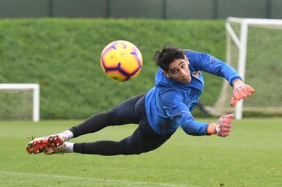 مغاربة إشبلية حاضرون أمام هويسكا باستثناء بونو